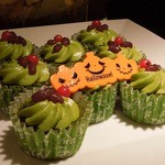 エンパイア・グリル - 抹茶のミニカップケーキ