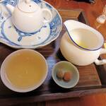 雅楽茶 - とっても、いい香りの一煎目でした。＼(^^)／