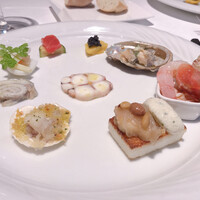 ヴォーロ・コズィ - ヴェネツィア風魚介の前菜の盛り合わせ