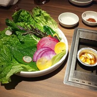焼肉ぽんが 江ノ島 - 盛り盛りお野菜(•ᵕᴗᵕ•)⁾⁾