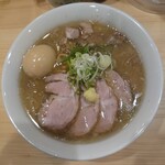 三ん寅 - 味噌チャーシュー麺、煮玉子