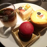 ビューアンドダイニングザスカイ - 