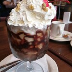 TGIフライデーズ - もう　早く食べてくれー