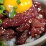 塩そば専門店 桑ばら - 馬肉ユッケ丼と秋刀魚香油の塩かけそば定食