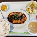 成都館 - 蒜泥臼肉 定食　900円