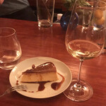 ワイン　お食事　自家製パン　バローロ - 