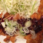 飲食笑商何屋ねこ膳 - 味噌カツ風