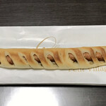 粉とクリーム - 長〜いウインナー棒（という商品名）