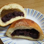 コンテシュール - あんぱん断面