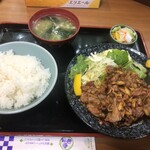 二葉 - 生姜焼き定食（900円）