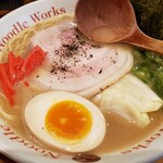 Noodle Works - らぅめん 690円