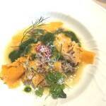 La Brianza - 乳飲みラムのパスタ(マルタリアータ)。たぶん卵黄の生パスタなんだろうなという印象プリプリの麺がラグーソースとよく絡んでおいしい。ソースはやさしくハーブやバジルペーストが香ってる、バランスの良き～