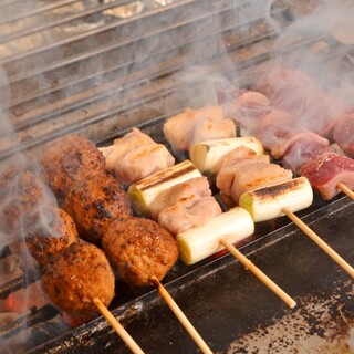 ◆炭火でじっくり焼き上げた拘りの串焼きをお楽しみください♪
