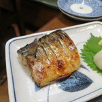 鉄なべ餃子なかよし - 塩サバ