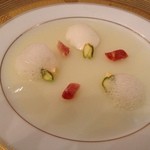 ラ・ブリック - トウモロコシのエッセンス　ジュレ仕立て