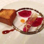 ラ・ブリック - トーションフォアグラ　ビーツ添え
      