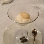 ラ・ブリック - アヴァン.デセール
      