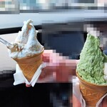 まんま - 左・赤どぶろく、右・よもぎあずき