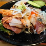 味処 佐とう - 食べかけで恐縮ですが二層目を見て頂きたくて