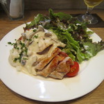 キッチン ラフト - きのこソースの豚ロースソテーです