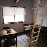 キッチン ラフト - 店内2階です