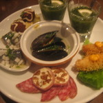 タイーム - ２０１２・９月　前菜盛り