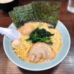 横浜家系ラーメン 魂心家 平塚店 - 