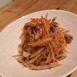 Jiji - 牛肉とゴボウのピリ辛しぐれ煮