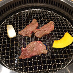 神田焼肉 俺の肉 - 