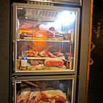 ヌッフ デュ パプ - 岩手短角牛の熟成庫