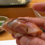 寿司割烹 魚紋 - 〆鯖。これは今の季節としてはスゲー美味い(^-^)〆方も最高魚紋のシャリに合う(^o^)/