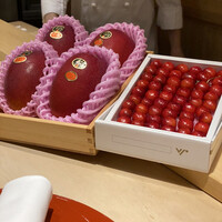 肉屋 雪月花 NAGOYA - 宮崎マンゴー太陽のタマゴ
                      山形　佐藤錦