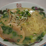 めん処 あゆ茶屋 - 胡椒をかけたラーメンです