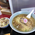 煮干らー麺 カネショウ - 料理写真: