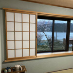 徳山鮓 - シンプルなお部屋ですがレイクビューが美しい.｡.:*･'(*°∇°*)'･*:.｡.