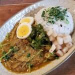 彼女のカレー - 豚バラと新玉ねぎのカレー