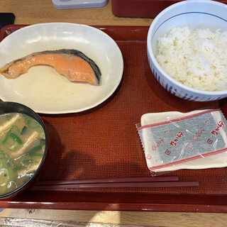 飯田橋駅でおすすめの美味しい親子丼をご紹介 食べログ 飯田橋駅でおすすめの美味しい親子丼をご紹介 食べログ