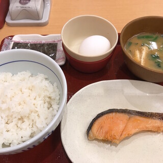 飯田橋駅でおすすめの美味しい親子丼をご紹介 食べログ 飯田橋駅でおすすめの美味しい親子丼をご紹介 食べログ