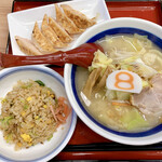 ８番らーめん - 小さな８番海老セット　ミニ炒飯