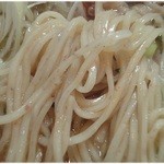 牛薫る麺処 嵐風 - なにかが練りこまれた麺。何かは知りませんが、なかなか美味い麺でした。