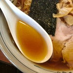 伊勢屋 - 醤油スープ