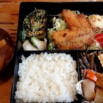 三鶴 - 料理写真:日替わり弁当(750円税込)