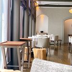 エスキス - 窓側の席