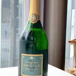 エスキス - シャンパーニュ　Deutzマグナムボトル