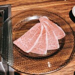 Yakiniku Ittouryoudan - 焼きしゃぶ用の肉：本当は６枚