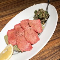 焼肉一頭両騨 町田本店 - 両騨のねぎタン塩