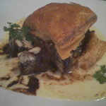 ル・ポワン・ウエスト - 牛タンのパイ仕立て