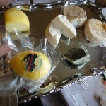 ウシマル - チーズ、食べるう？