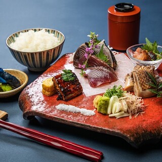 期間限定：～わらやき屋の夜ごはん～かつを食べ比べ御膳