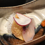 味あら井 - 赤貝　しまあじ